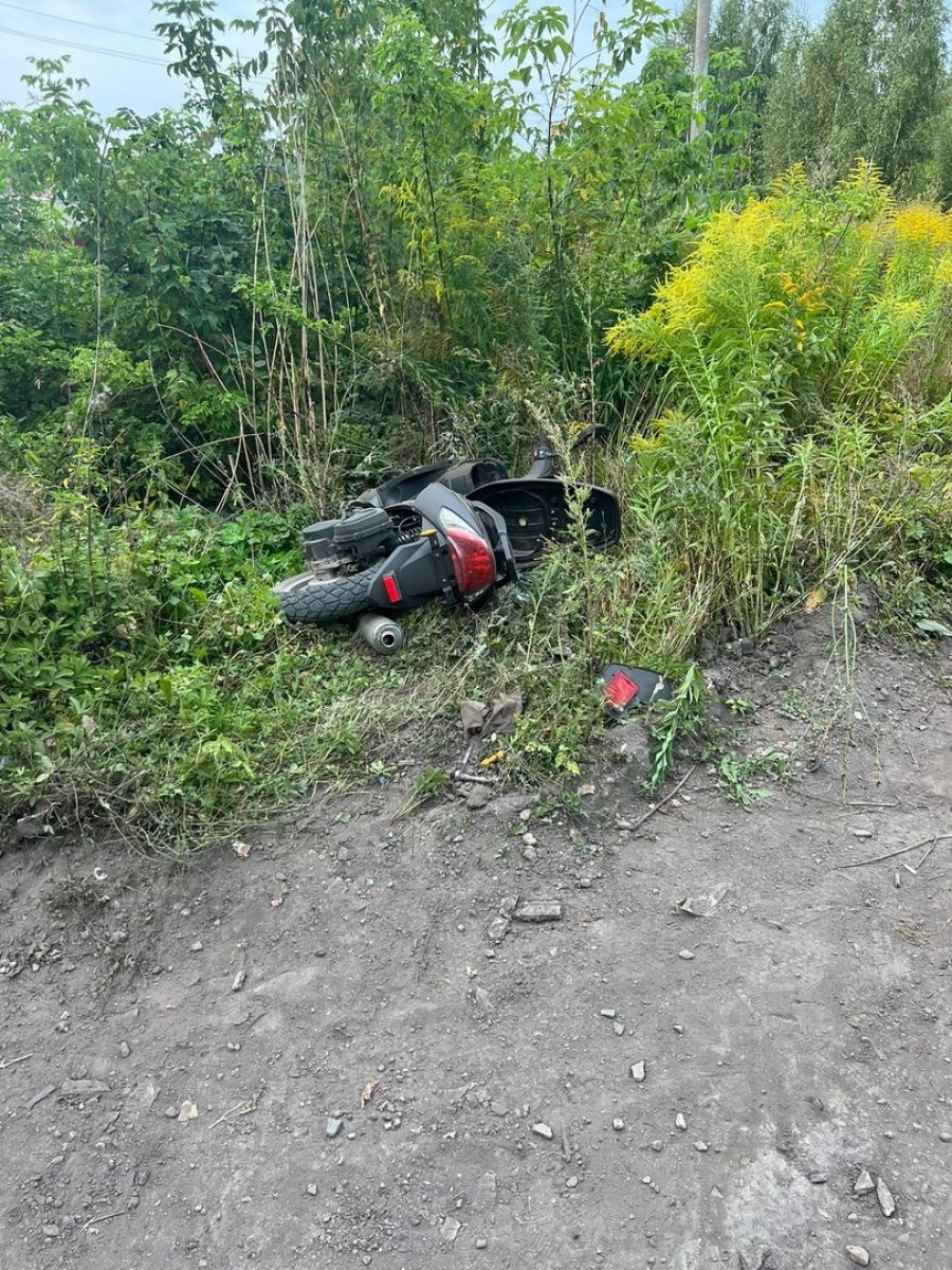 В Богородицком районе 16-летний юноша упал с незарегистрированного мотоцикла В Богородицком районе 16-летний юноша упал с незарегистрированного мотоцикла