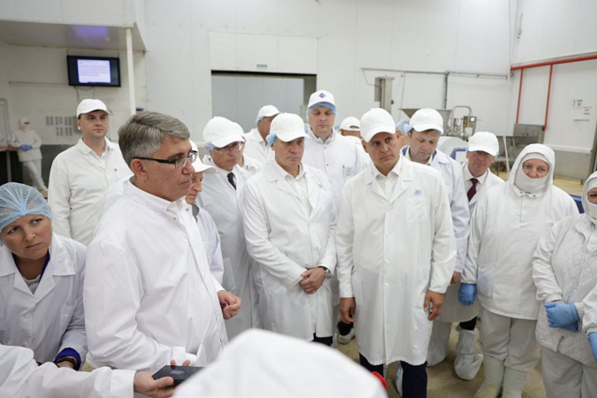 Дмитрий Миляев также пообщался с работниками птицефабрики в Волове Дмитрий Миляев также пообщался с работниками птицефабрики в Волове