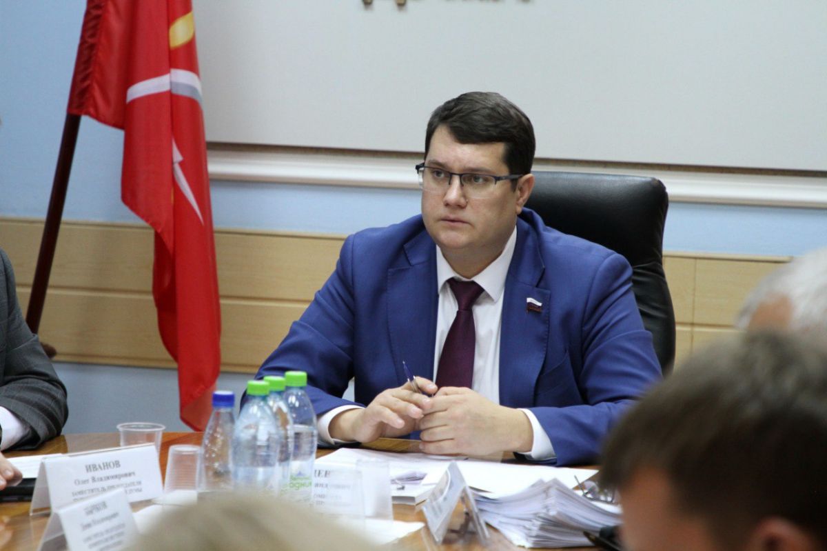 Алексей Лебедев: «Ожидаемо, что значительная часть вопросов касалась жилья и коммуналки» Алексей Лебедев: «Ожидаемо, что значительная часть вопросов касалась жилья и коммуналки»