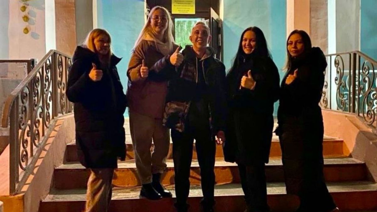 Сотрудники ДК из Большой Тулы покажут жителям Мариуполя новогоднее представление