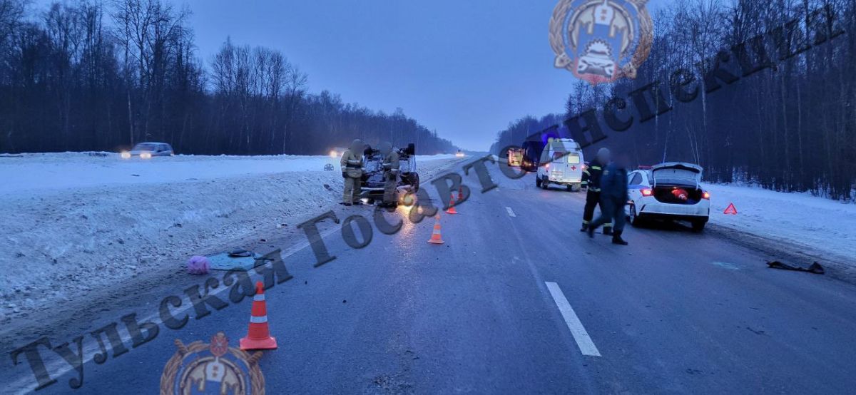 Пять человек пострадали в перевернувшейся под Тулой «Тойоте» Пять человек пострадали в перевернувшейся под Тулой «Тойоте»