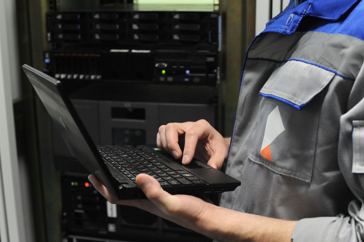 Компания «БУЛАТ» получила положительные результаты тестирования прототипа отечественной базовой станции GSM/LTE Компания «БУЛАТ» получила положительные результаты тестирования прототипа отечественной базовой станции GSM/LTE