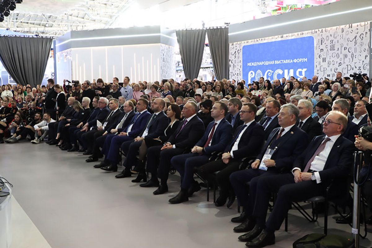 Депутаты Тульской областной Думы стали участниками мероприятий в рамках Дня региона в Москве