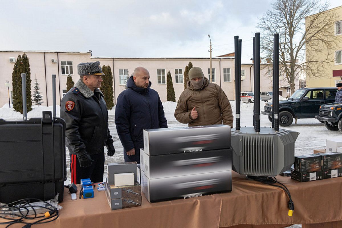 Тульскому Управлению Росгвардии вручили новые автомобили и спецоборудование Тульскому Управлению Росгвардии вручили новые автомобили и спецоборудование