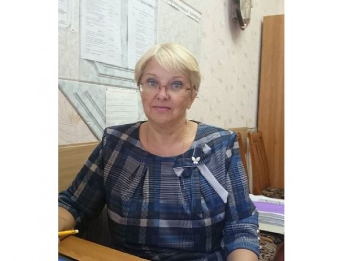 Учителя из школы в Кимовске отправляют посылки военнослужащим Учителя из школы в Кимовске отправляют посылки военнослужащим