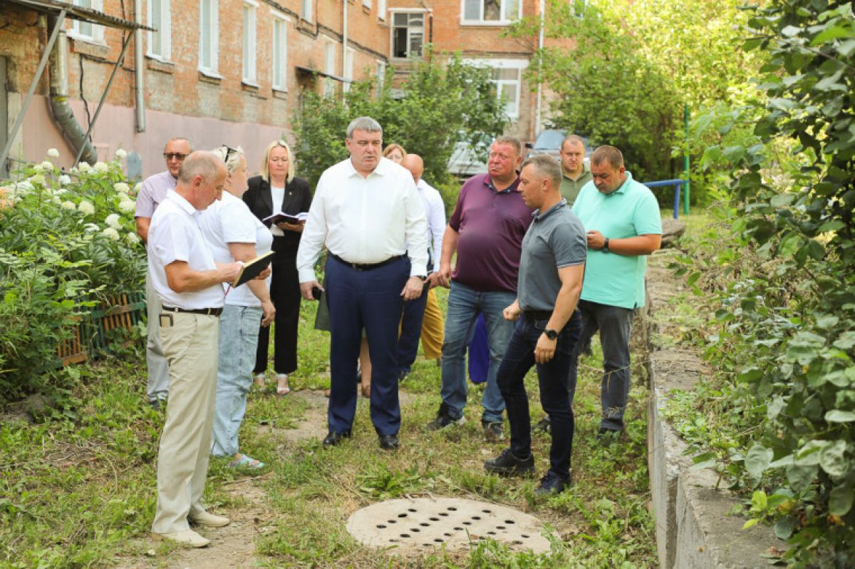 Больница, двор дома и школа станут красивее в Пролетарском округе Тулы Больница, двор дома и школа станут красивее в Пролетарском округе Тулы