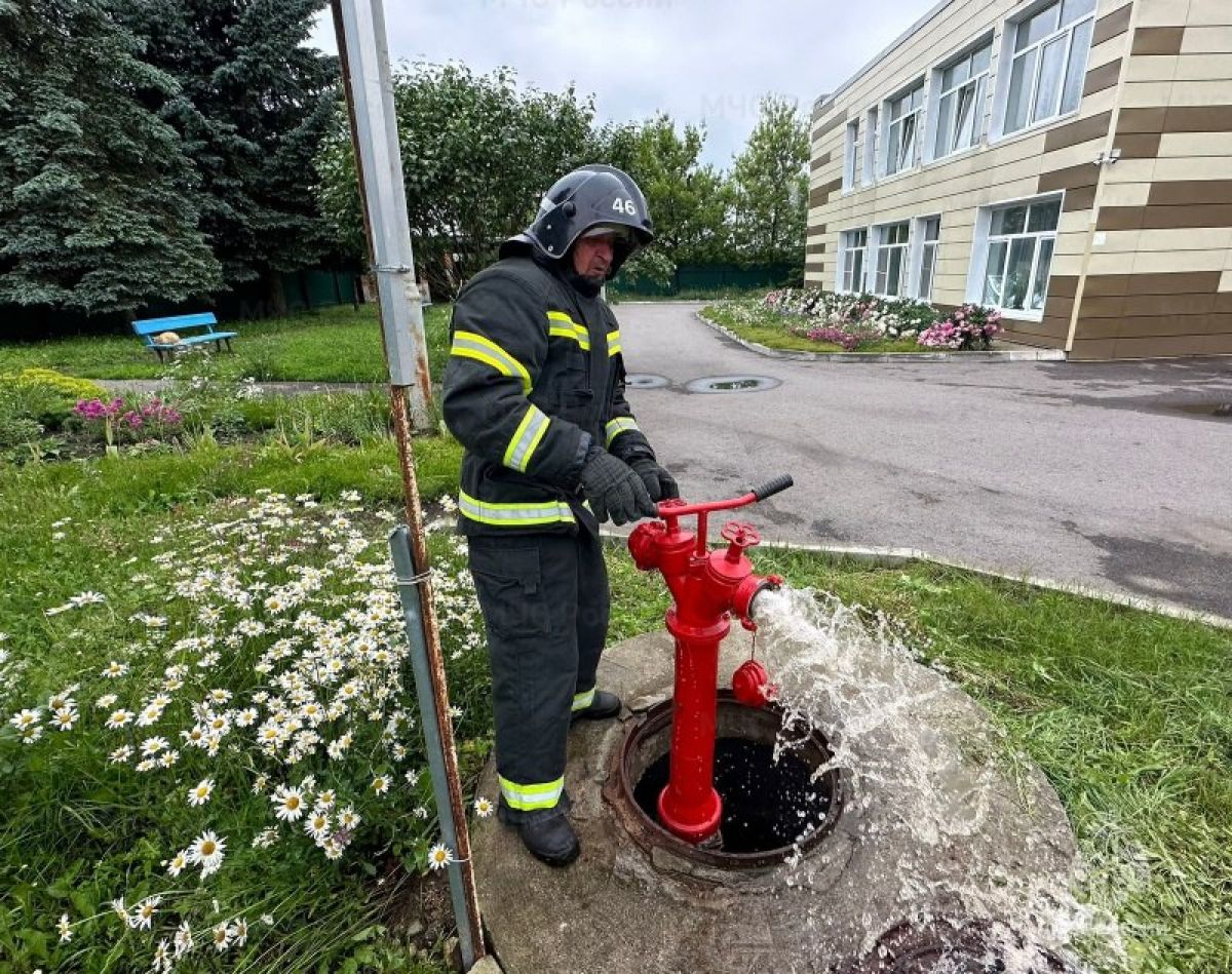 В Воловском районе тренировались тушить огонь В Воловском районе тренировались тушить огонь