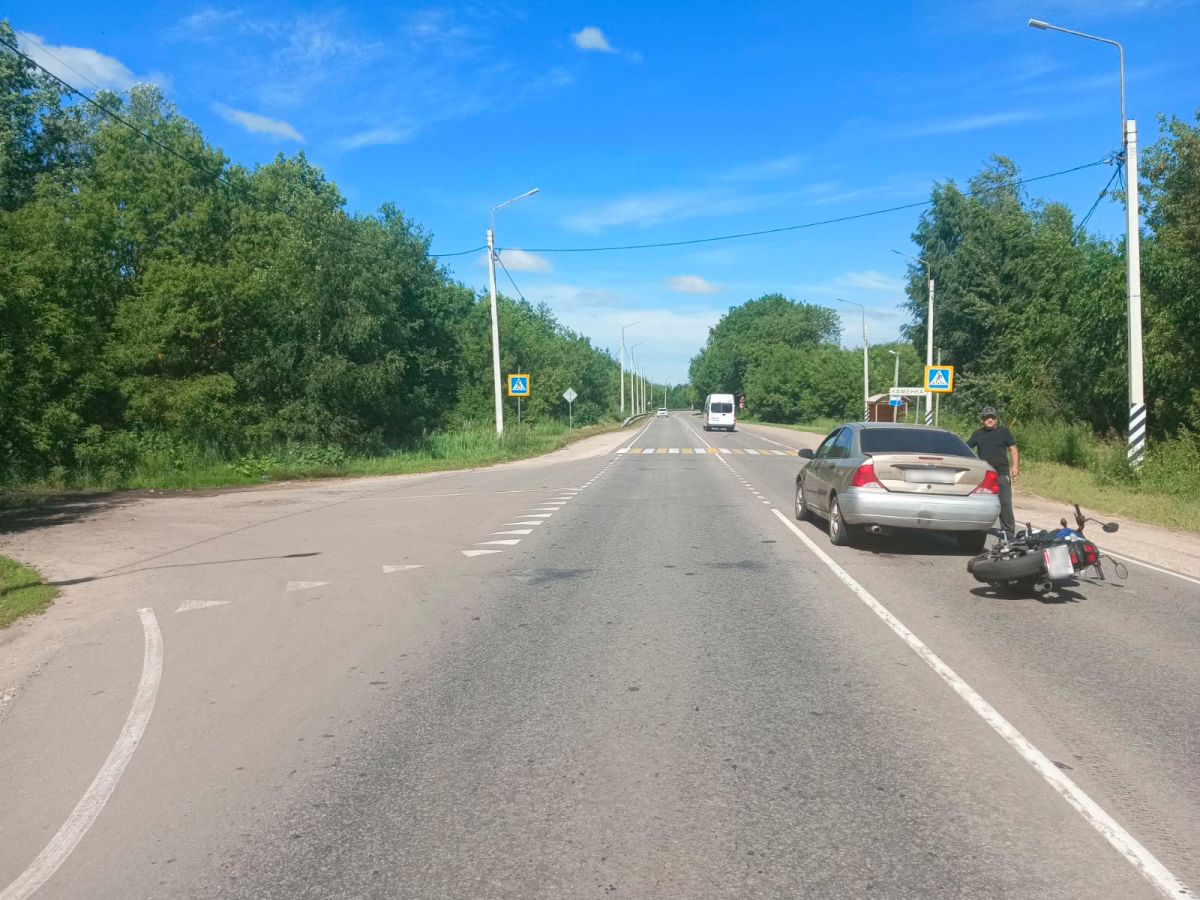 В Тульской области мотоциклист устроил ДТП и сам пострадал В Тульской области мотоциклист устроил ДТП и сам пострадал