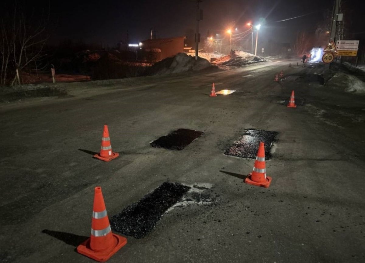 В Туле с начала года «залатали» более 13,6 тысяч квадратных метров дорог В Туле с начала года «залатали» более 13,6 тысяч квадратных метров дорог