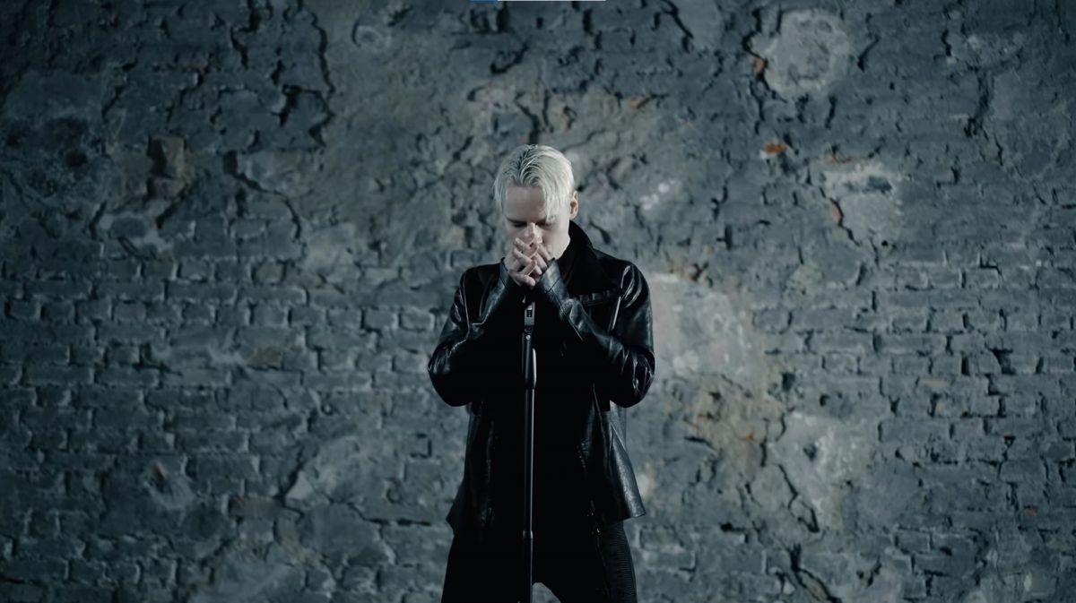 SHAMAN выпустил песню «Реквием» в память о жертвах теракта в Подмосковье SHAMAN выпустил песню «Реквием» в память о жертвах теракта в Подмосковье