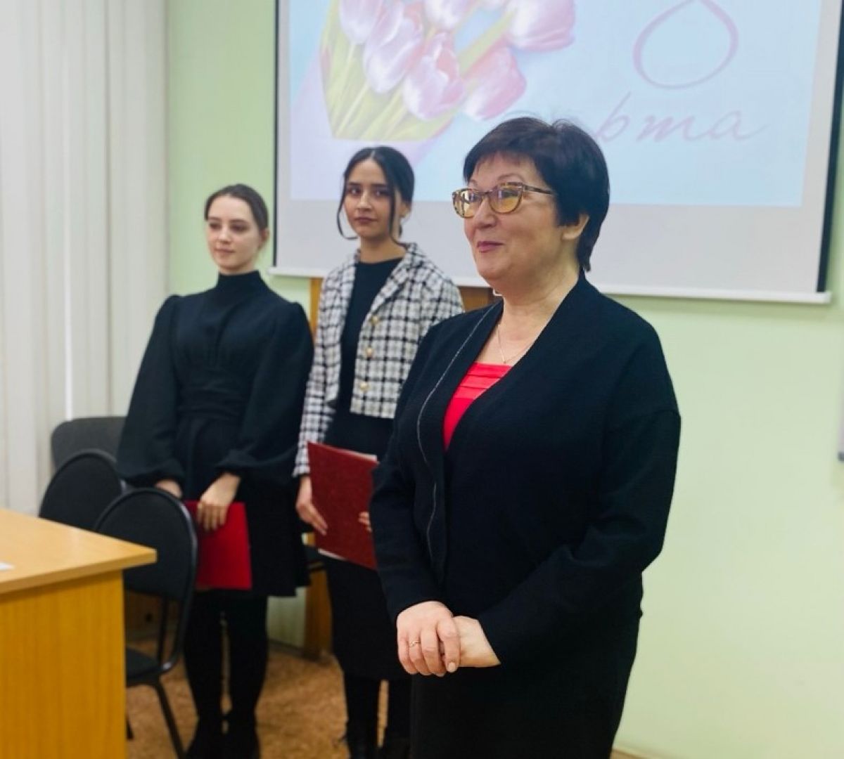 Международный женский день в Тульском филиале Президентской академии Международный женский день в Тульском филиале Президентской академии