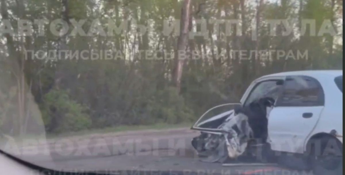 В Тульской области произошло очередное ДТП, связанное с выездом на встречную полосу В Тульской области произошло очередное ДТП, связанное с выездом на встречную полосу