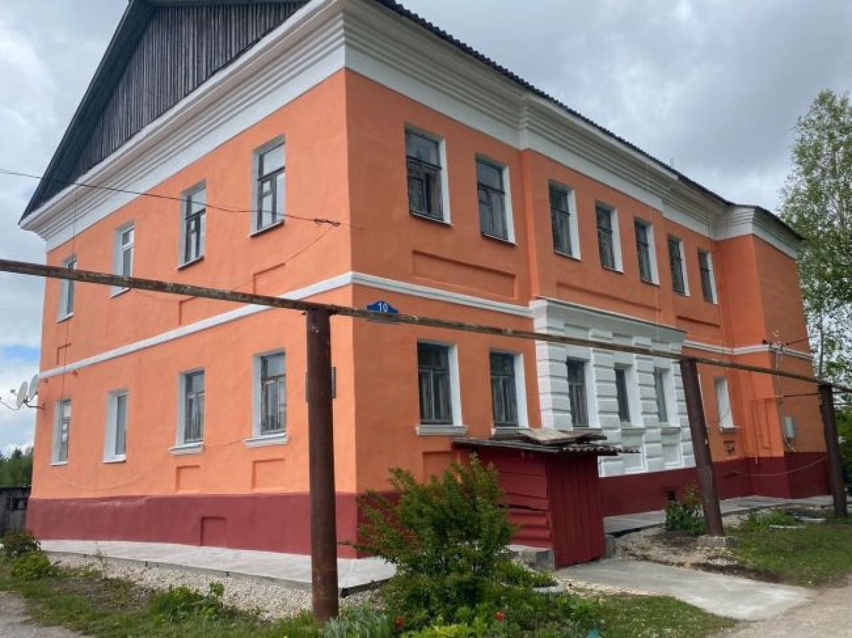 В Одоеве привели в порядок фасад здания бывшей Козловской школы