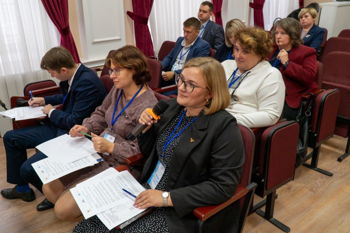 Трое педагогов из Тульской области могут стать «Флагманами образования» Трое педагогов из Тульской области могут стать «Флагманами образования»