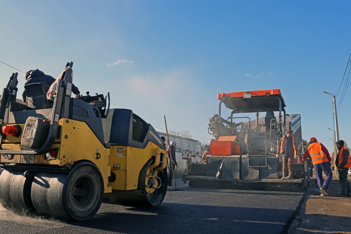 В Новомосковске завершается ремонт дорог В Новомосковске завершается ремонт дорог