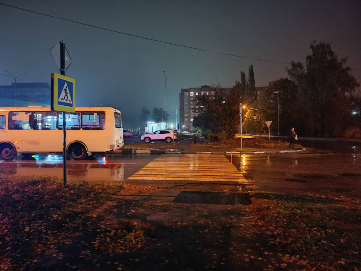 В Тульской области автобус сбил на «зебре» женщину В Тульской области автобус сбил на «зебре» женщину