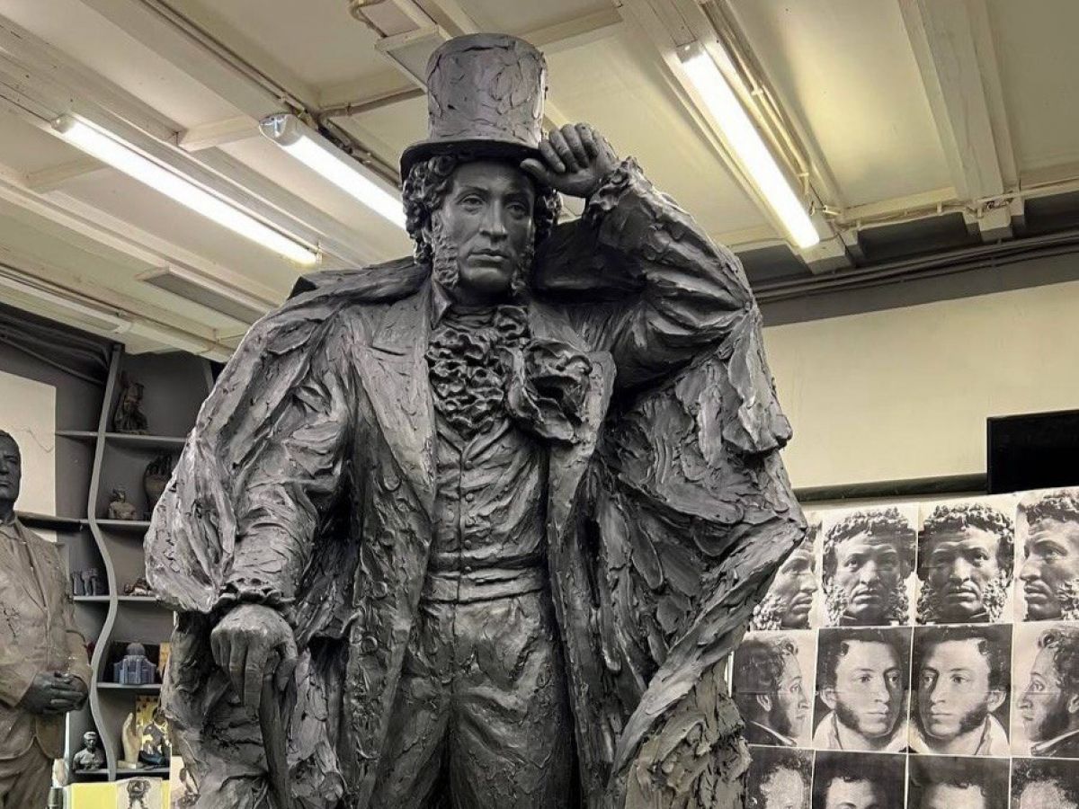 В Новомосковске установят новый памятник Пушкину В Новомосковске установят новый памятник Пушкину