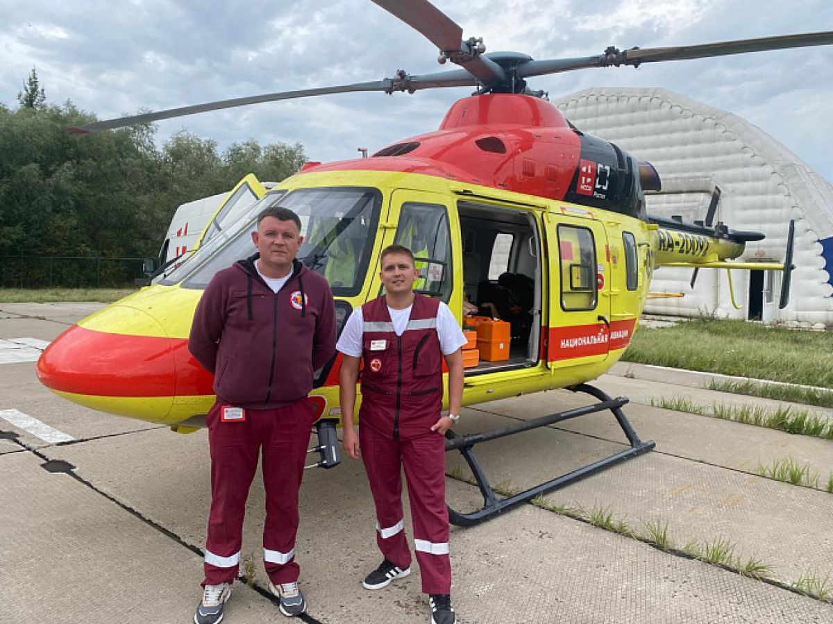Туляка с тяжелой травмой доставили в Санкт-Петербург на вертолете санавиации Туляка с тяжелой травмой доставили в Санкт-Петербург на вертолете санавиации
