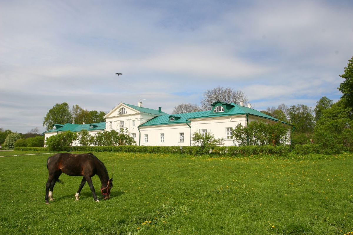 В год 200-летия со дня рождения Л.Н. Толстого в Тульской области пройдет порядка 70 различных мероприятий В год 200-летия со дня рождения Л.Н. Толстого в Тульской области пройдет порядка 70 различных мероприятий