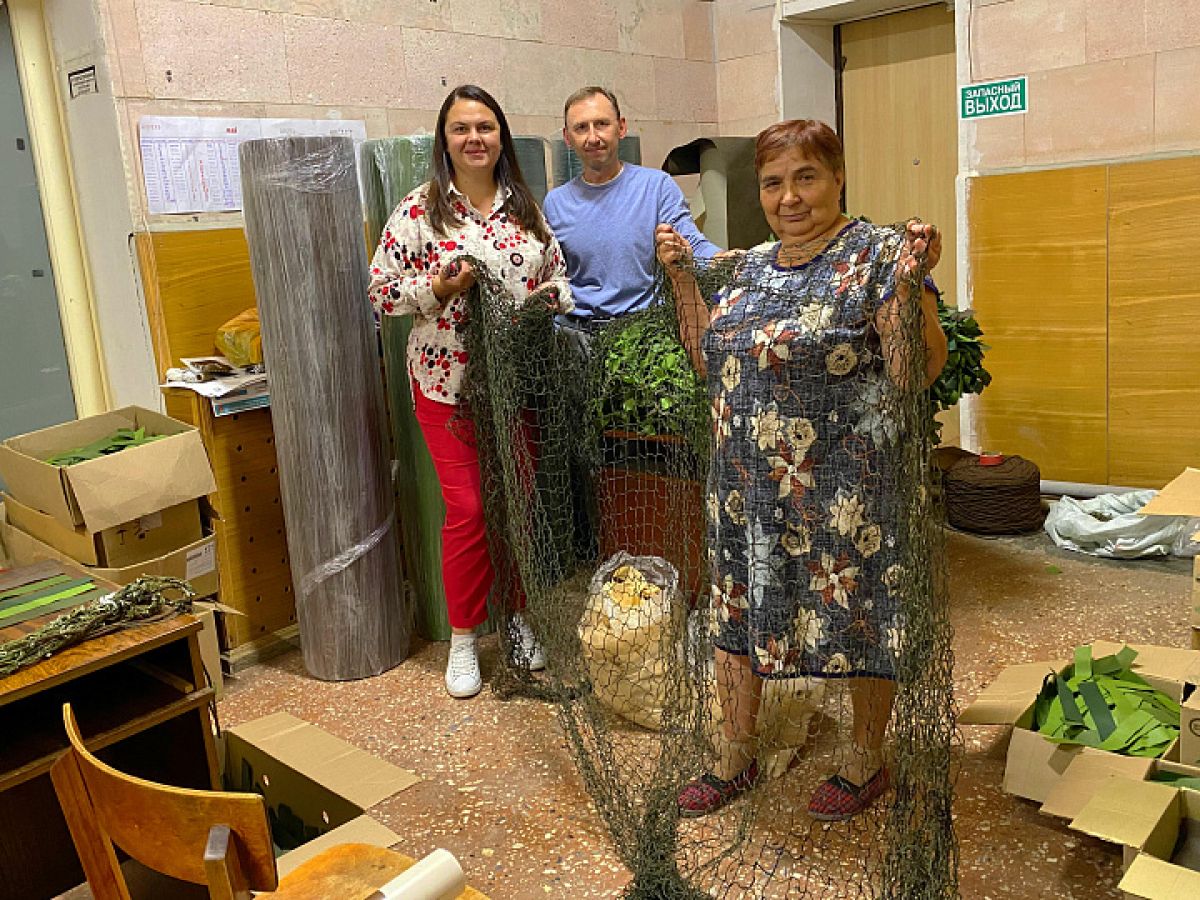 Елена Гребнева: «Миллионы россиян надежной стеной стоят за российскими военнослужащими» Елена Гребнева: «Миллионы россиян надежной стеной стоят за российскими военнослужащими»