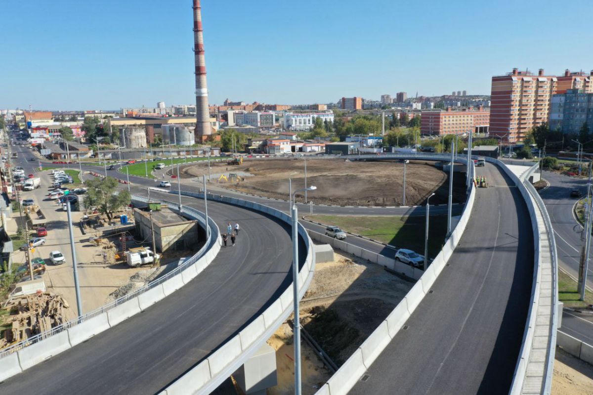 В Туле завершается строительство моста через Упу В Туле завершается строительство моста через Упу