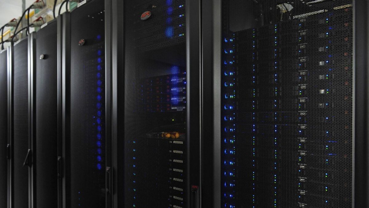 «Ростелеком» вошел в перечень провайдеров хостинга для государственных информационных систем «Ростелеком» вошел в перечень провайдеров хостинга для государственных информационных систем