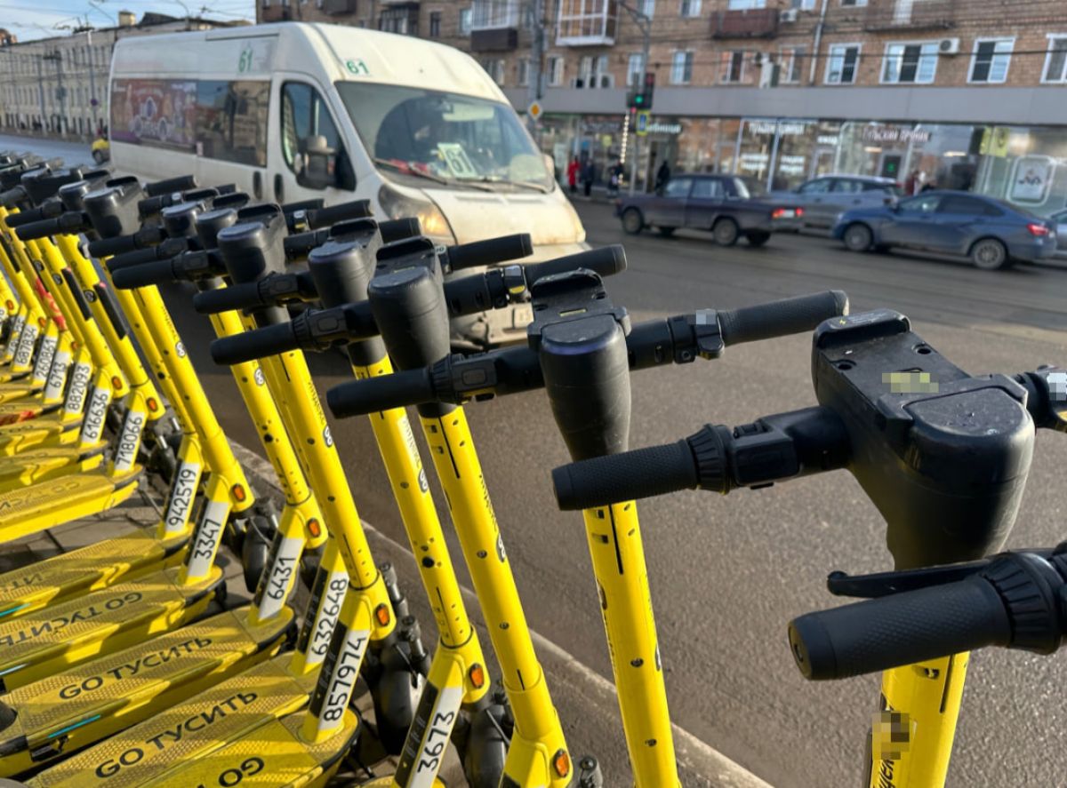 Для тульских любителей электросамокатов действуют правила парковки Для тульских любителей электросамокатов действуют правила парковки