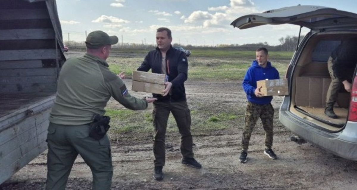 Дмитрий Шишкин с коллегами доставил гуманитарный груз в Курскую область Дмитрий Шишкин с коллегами доставил гуманитарный груз в Курскую область