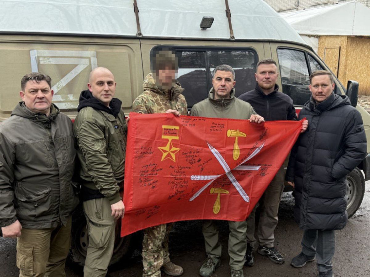 Алексей Эрк: «Туляки единым надежным тылом продолжают поддерживать наших парней» Алексей Эрк: «Туляки единым надежным тылом продолжают поддерживать наших парней»