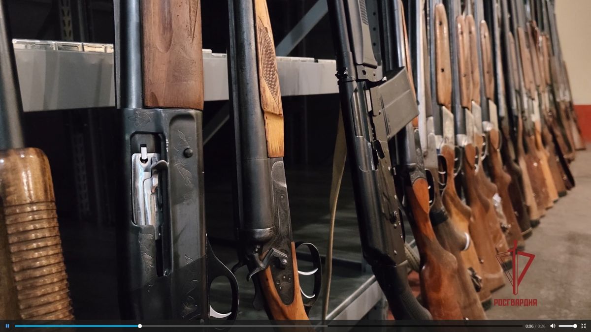 Тульские росгвардейцы передали в зону СВО очередную партию гражданского оружия Тульские росгвардейцы передали в зону СВО очередную партию гражданского оружия