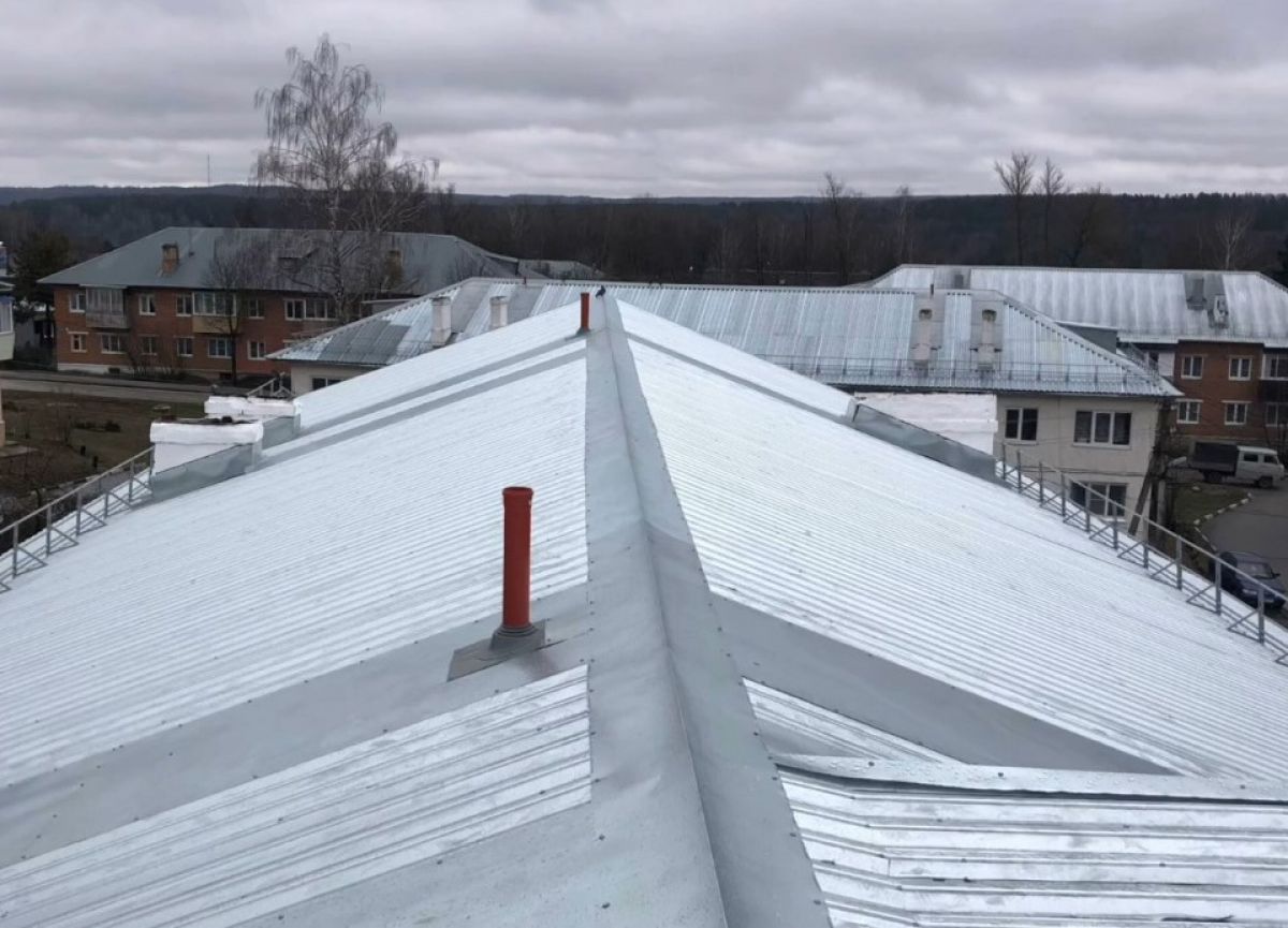 В Дубне отремонтировали скатную крышу многоквартирного дома В Дубне отремонтировали скатную крышу многоквартирного дома