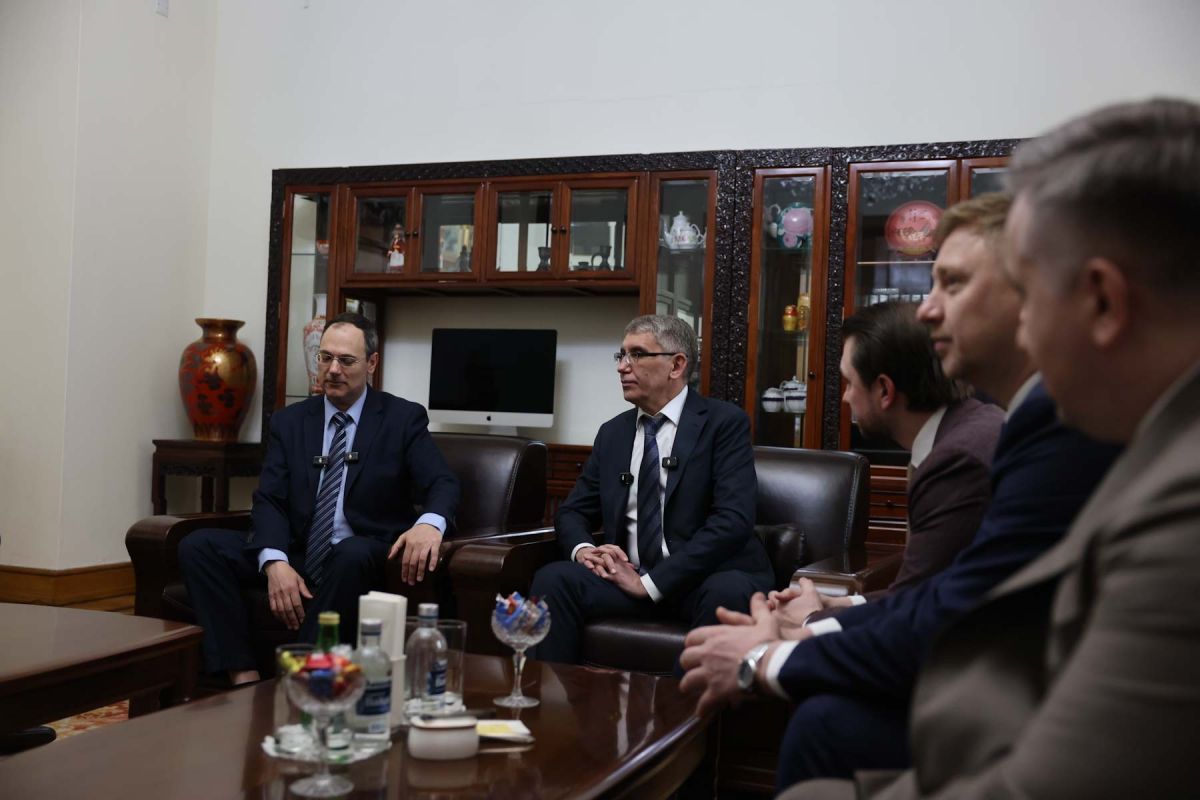 Губернатор Тульской области: «У нас есть потенциал и в металлургической, и в химической, и в пищевой промышленности» Губернатор Тульской области: «У нас есть потенциал и в металлургической, и в химической, и в пищевой промышленности»