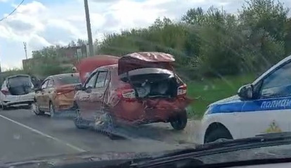 Массовое ДТП произошло под Тулой на трассе М-2 «Крым» Массовое ДТП произошло под Тулой на трассе М-2 «Крым»