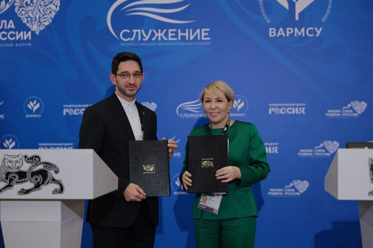 В России более 3,5 тысяч муниципальных служащих отправились добровольцами на СВО В России более 3,5 тысяч муниципальных служащих отправились добровольцами на СВО