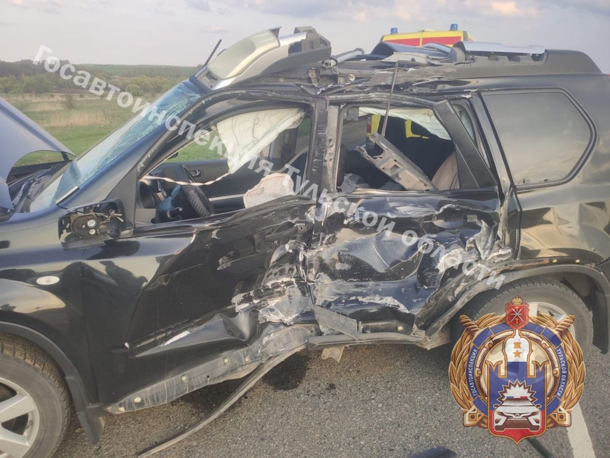 Неудачный поворот налево на трассе в Тульской области привел к травмам у двоих человек Неудачный поворот налево на трассе в Тульской области привел к травмам у двоих человек