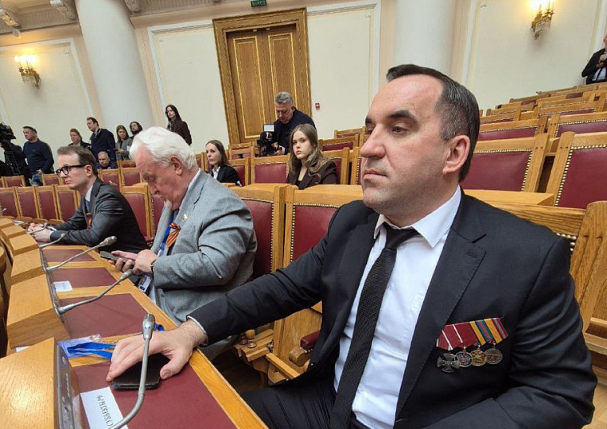 Председатель Тульской областной думы Андрей Дубровский: «Депутаты глубоко вовлечены в работу проекта «Герой 71» Председатель Тульской областной думы Андрей Дубровский: «Депутаты глубоко вовлечены в работу проекта «Герой 71»