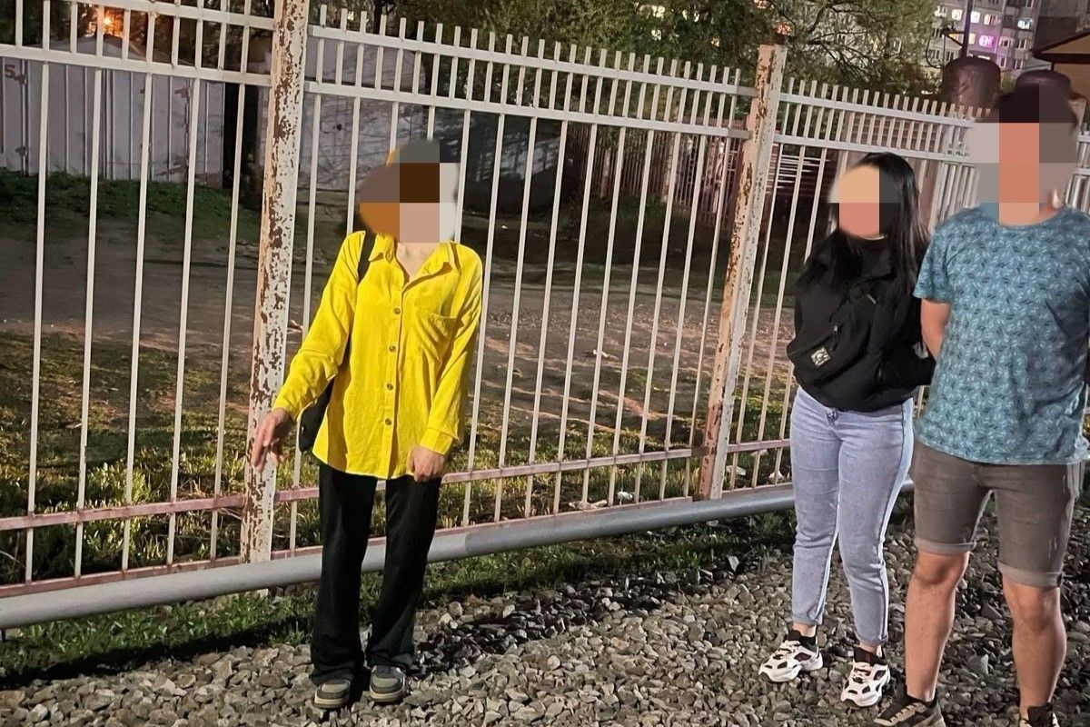 В Туле задержали женщину с восемью свертками синтетического наркотика В Туле задержали женщину с восемью свертками синтетического наркотика