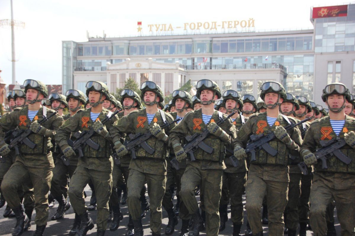 В Туле перекроют движение транспорта на время репетиций Парада Победы В Туле перекроют движение транспорта на время репетиций Парада Победы