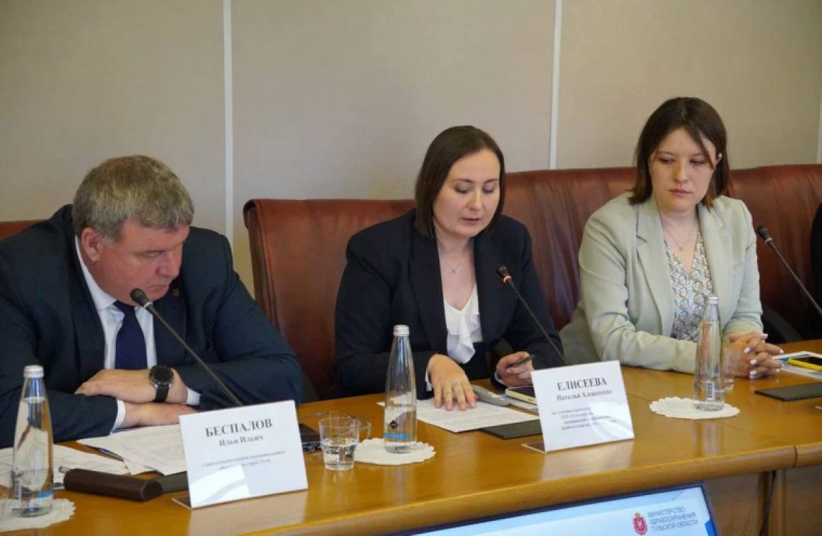 Илья Беспалов рассказал коллегам из Архангельска о «Карте здоровья» Илья Беспалов рассказал коллегам из Архангельска о «Карте здоровья»