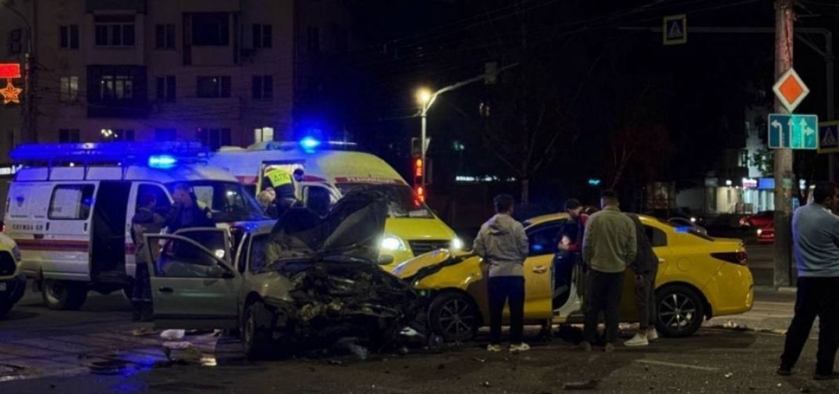 В Туле четверо человек пострадали в ДТП с участием трех автомобилей В Туле четверо человек пострадали в ДТП с участием трех автомобилей