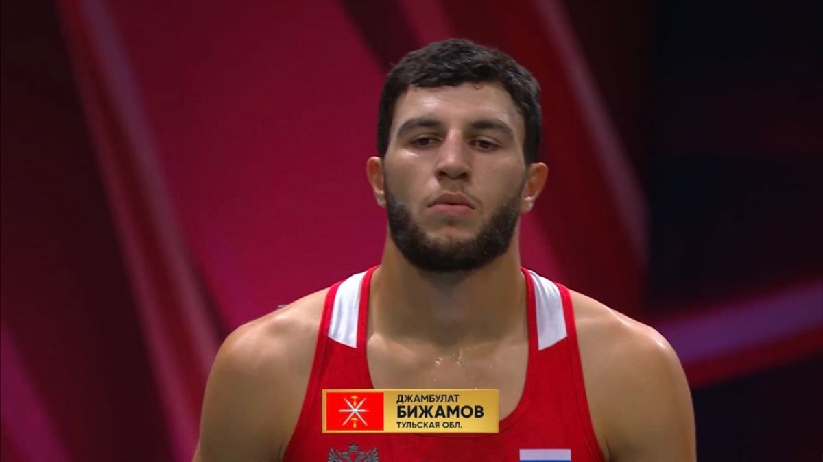 Тульский боксер по очкам победил соперника из Омской области Тульский боксер по очкам победил соперника из Омской области