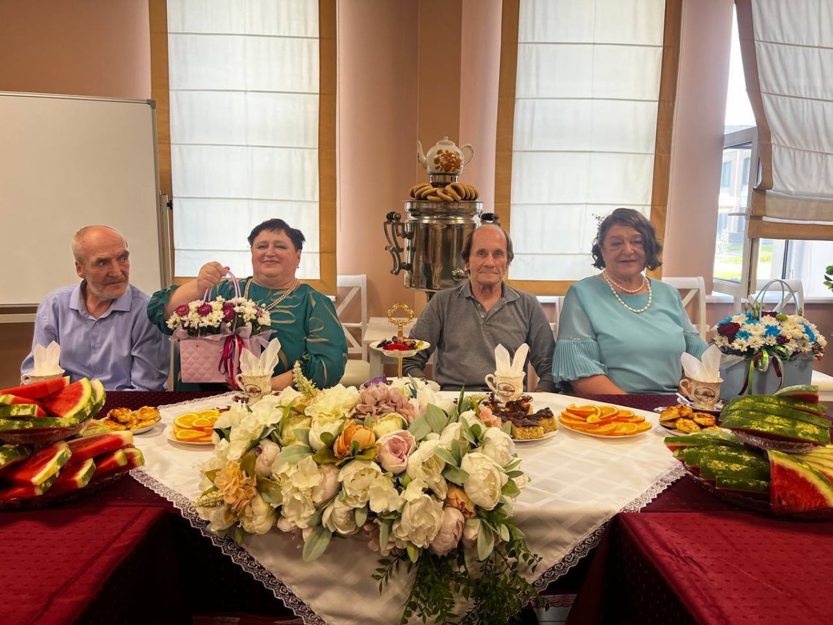 В Красивском доме для пожилых «Забота» в Тульской области сыграли две свадьбы В Красивском доме для пожилых «Забота» в Тульской области сыграли две свадьбы