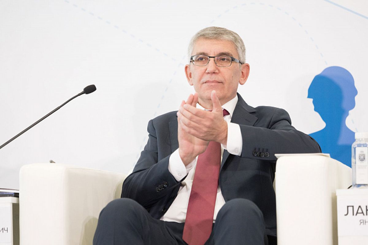 Дмитрий Миляев: «Наш регион задает планку в вопросах семейной и демографической политики»