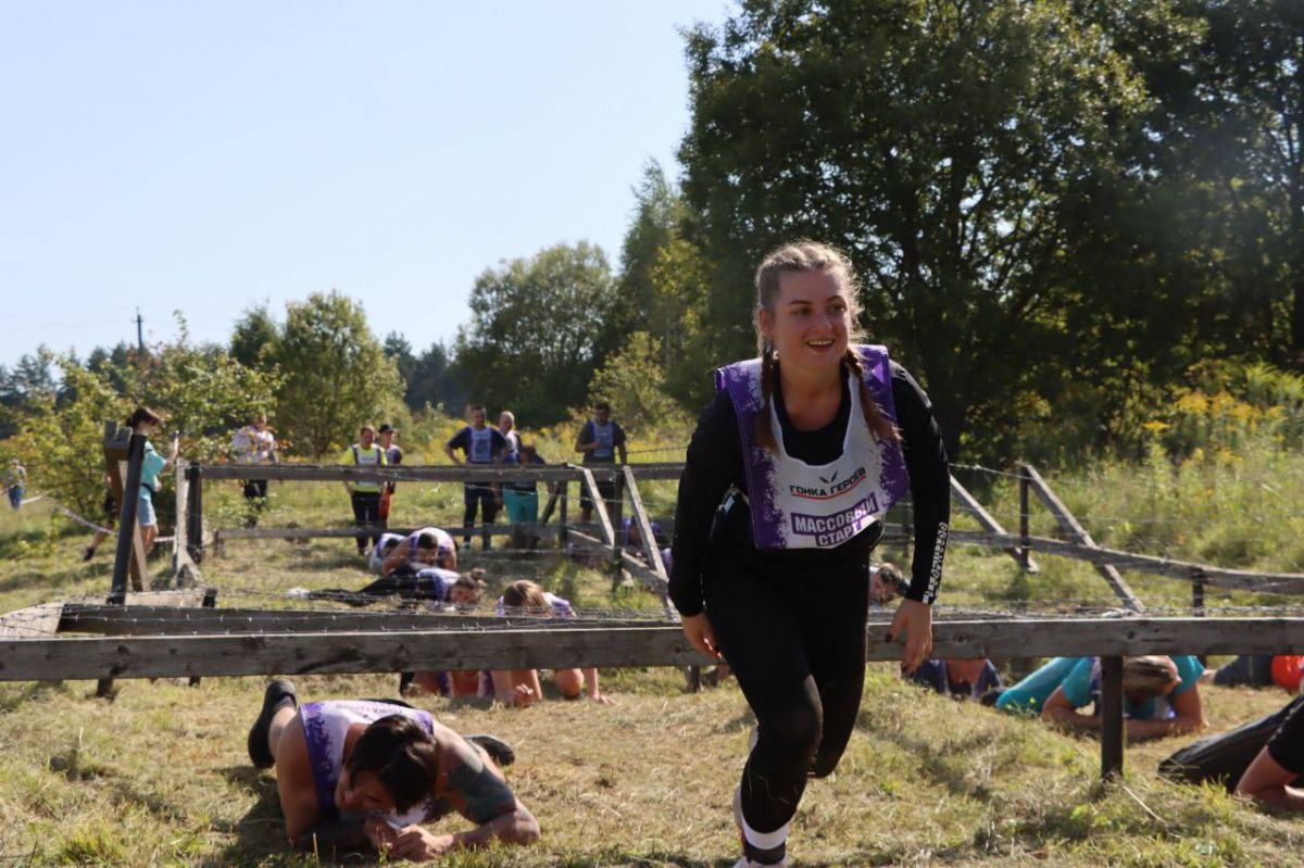 2700 жителей Тульской области испытали себя на трассе «Гонки героев» 2700 жителей Тульской области испытали себя на трассе «Гонки героев»