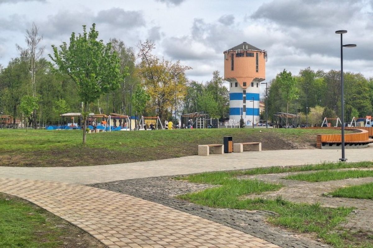 Водонапорную башню в Кировском сквере в Туле выставили на продажу Водонапорную башню в Кировском сквере в Туле выставили на продажу