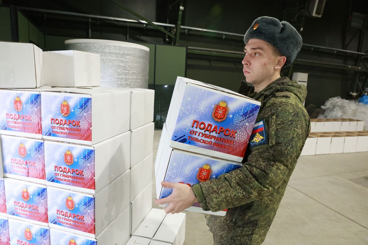Тульские участники СВО получили новогодние подарки