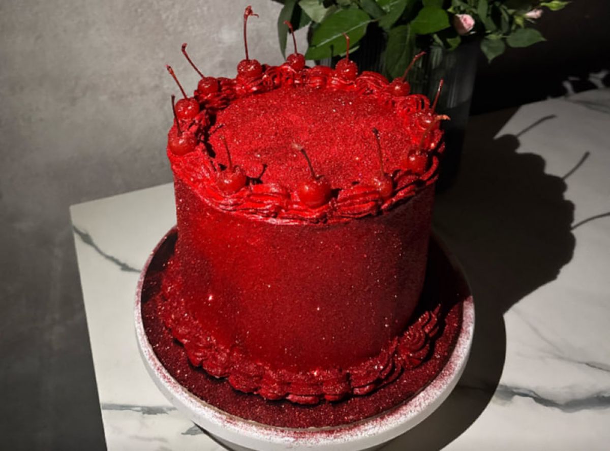 Тульский кондитер-любитель предложила идею торта к Новому году Тульский кондитер-любитель предложила идею торта к Новому году