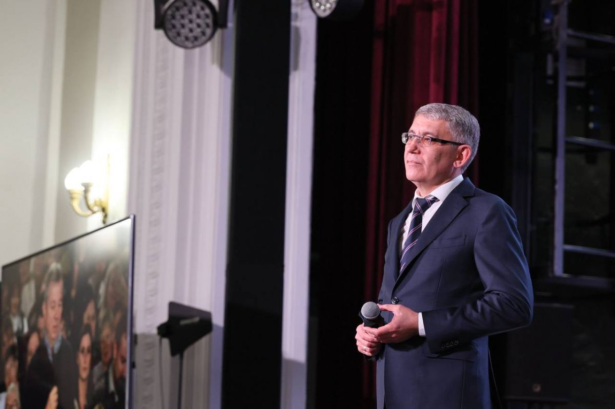 Жители деревни Малевка пожаловались губернатору на отсутствие объездной дороги для большегрузов