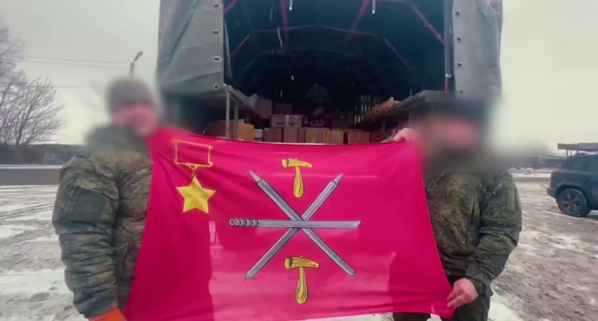Тульские предприниматели передали гумпомощь для участников СВО к Новому году Тульские предприниматели передали гумпомощь для участников СВО к Новому году