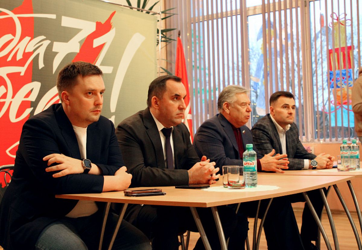 Андрей Дубровский встретился с богородчанами